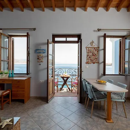 Appartement Leleka Chalki Town