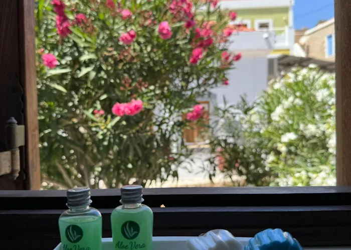 Leleka Apartamento Chalki Town